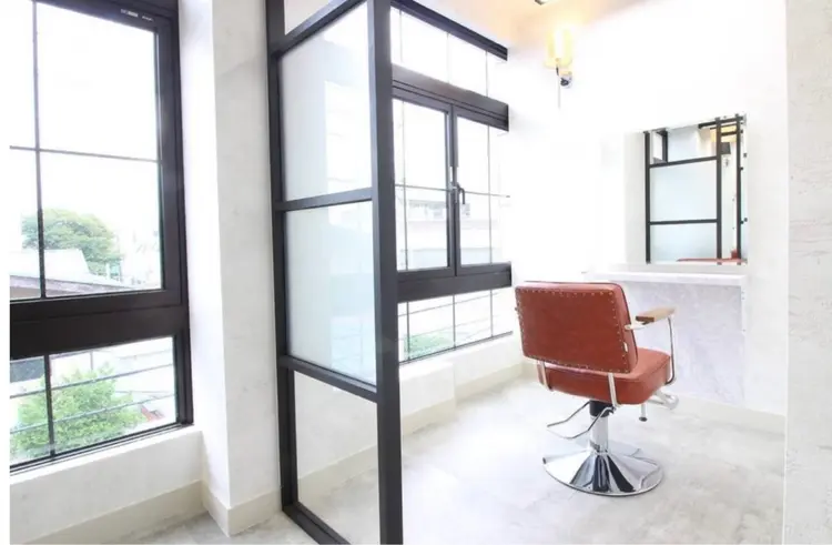 EMANONシェアサロン吉祥寺東急裏店の内観・外観2