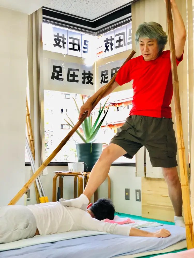 足圧宗家の内観・外観2