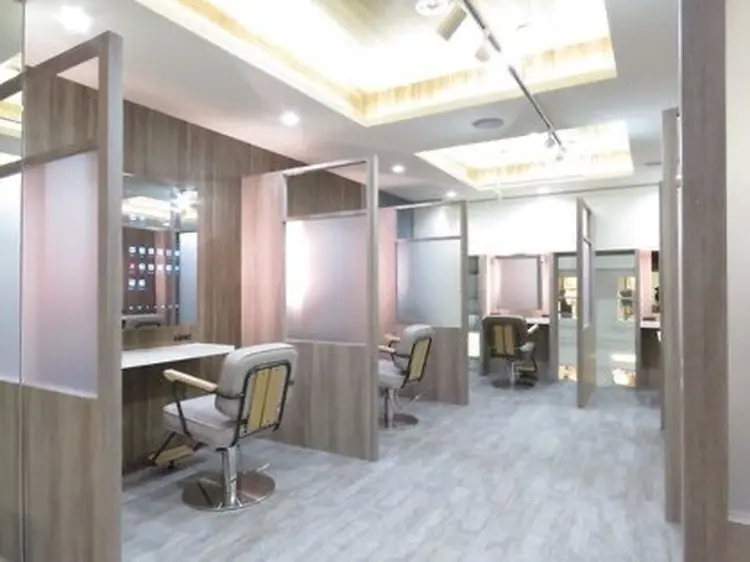 youres hair 2´ndの内観・外観2