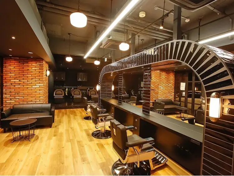 メンズヘアサロンDoEN京橋店の内観・外観2