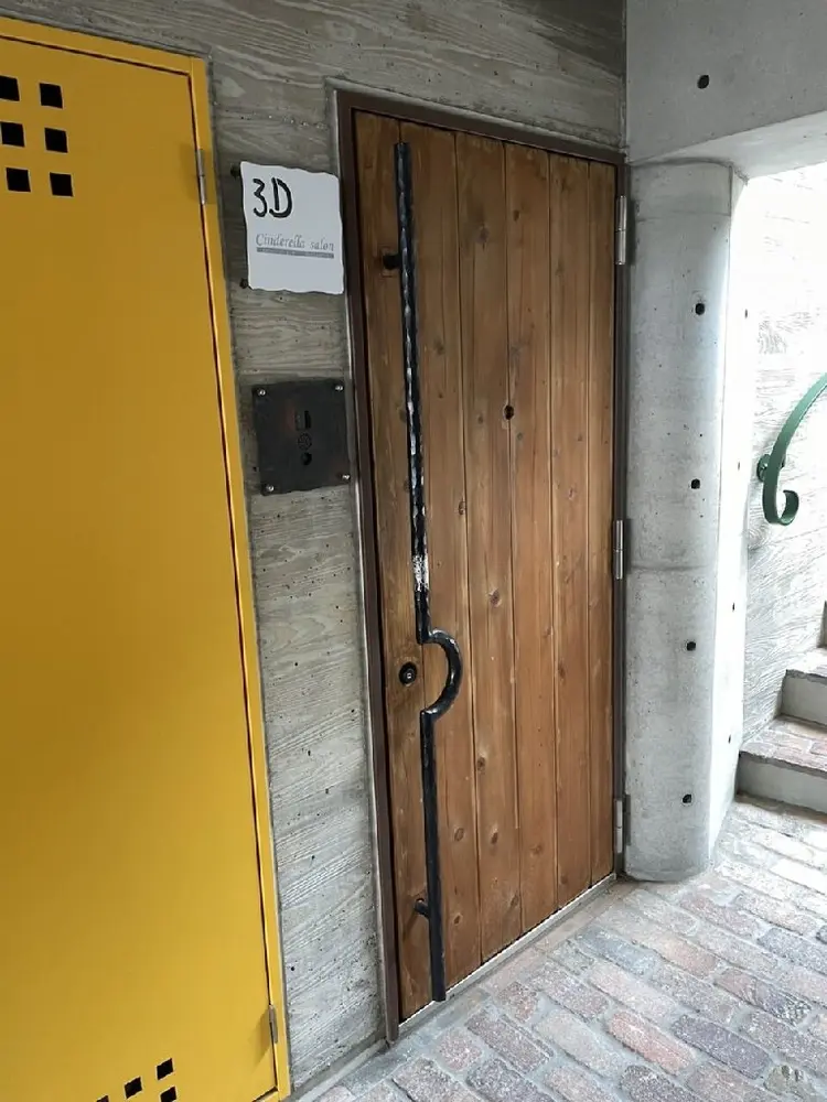 Cinderella salonの内観・外観2