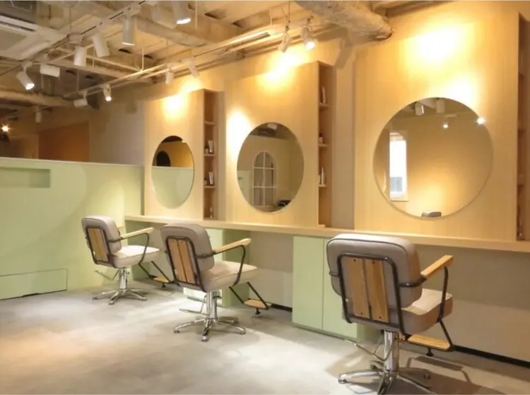 札幌美容室 Uneの内観・外観1