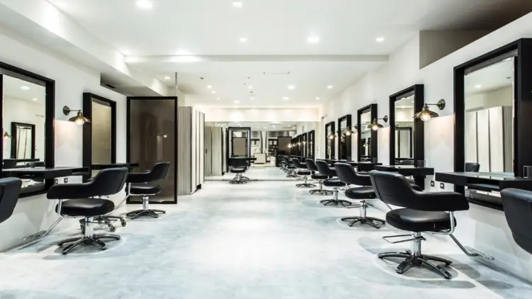 クロードモネH2Oアヴェダ渋谷ヒカリエ店の内観・外観1