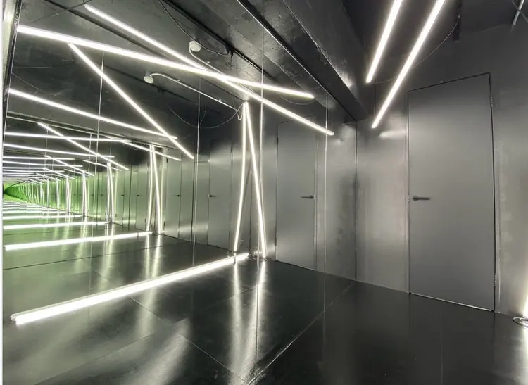 XXXX men's eyebrow wax tokyoの内観・外観1