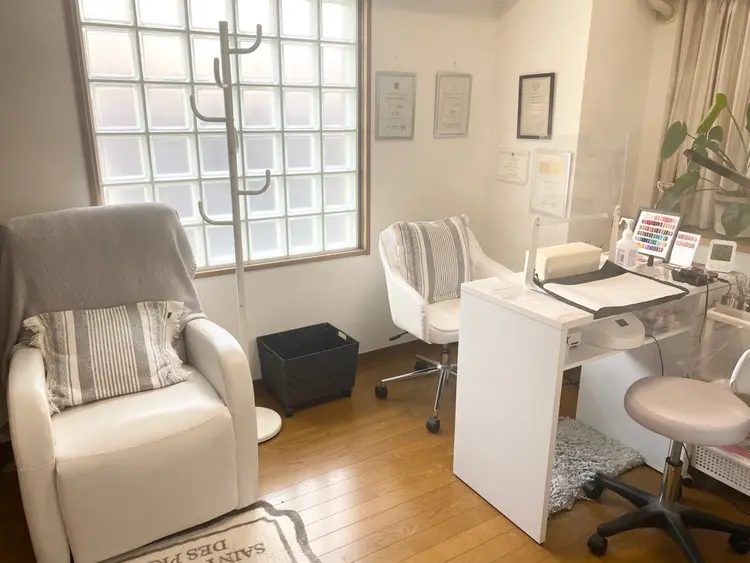 CreaNailの内観・外観1