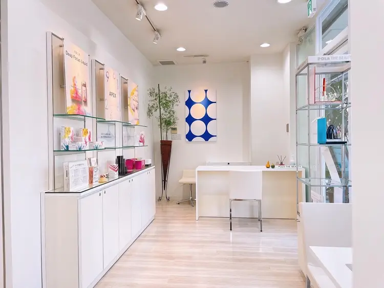 POLA大阪堀江店の内観・外観1