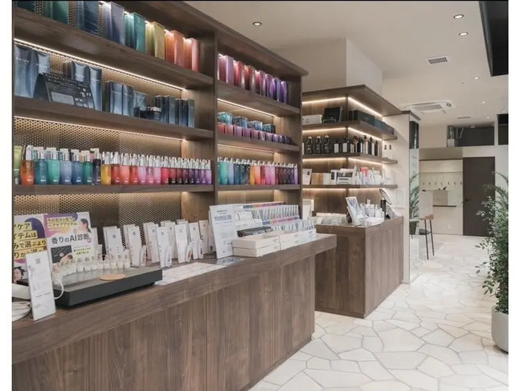 GIEN 西宮ガーデンズプラスの内観・外観1