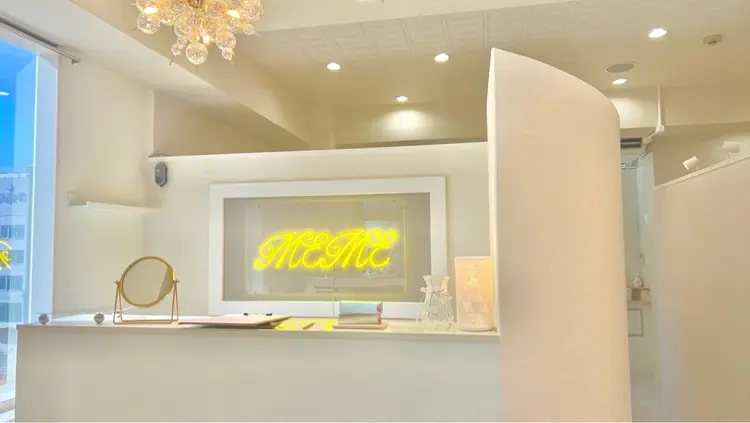 MEMEの内観・外観1