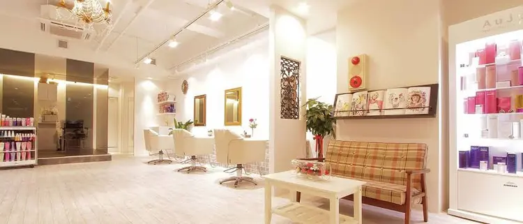 auraの内観・外観1