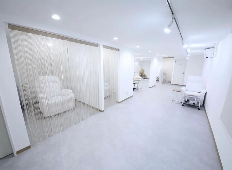 nail&eyelash Rineの内観・外観2