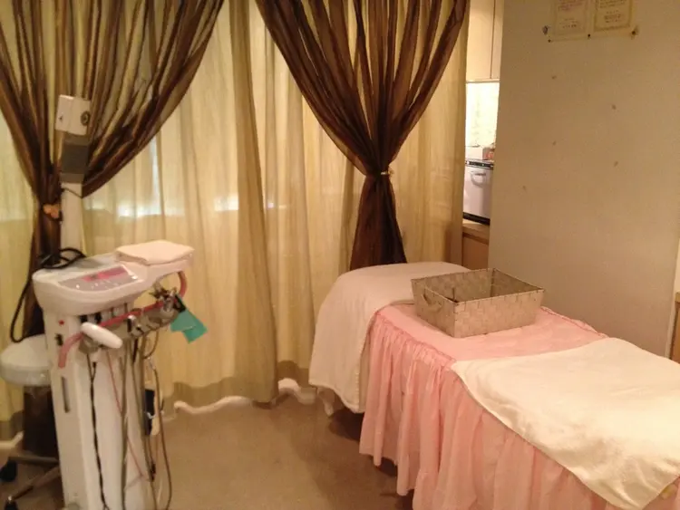 FLサロンの内観・外観1