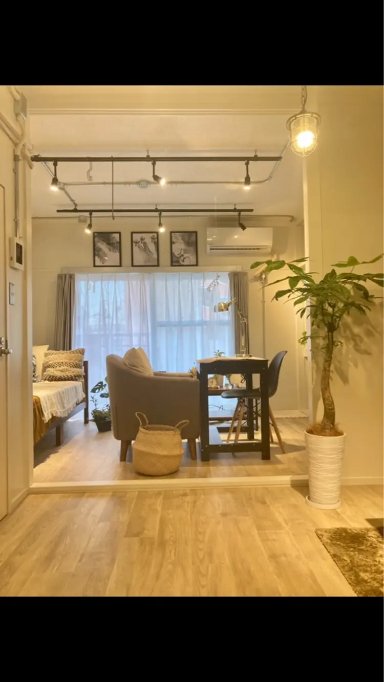 nails by Mikaの内観・外観1