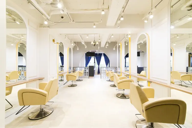 RICHELの内観・外観1