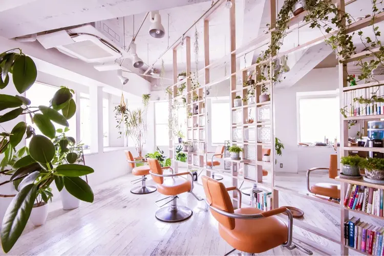 asha hair solution 神戸店の内観・外観1