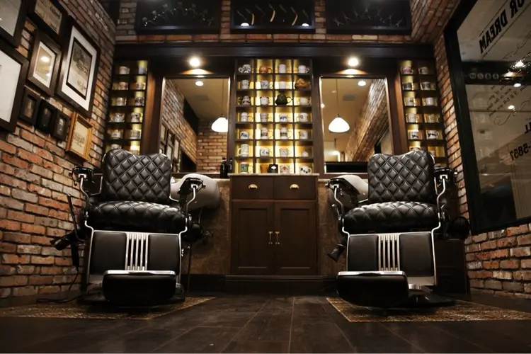 ヒロ銀座　 バーバーショップ名古屋本店の内観・外観2