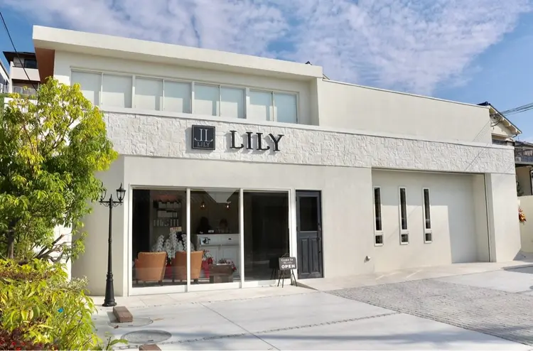LILYの内観・外観1