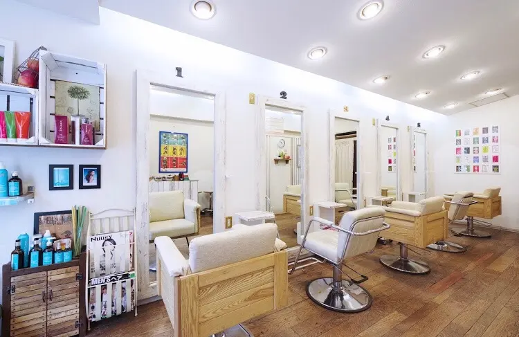 〒hair snick （ヘアースニック）の内観・外観2