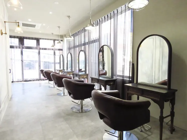 qinの内観・外観1