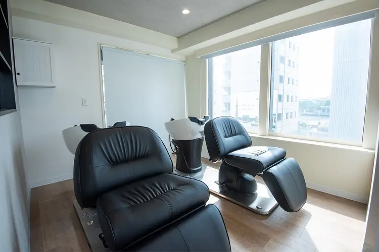 LANDの内観・外観2