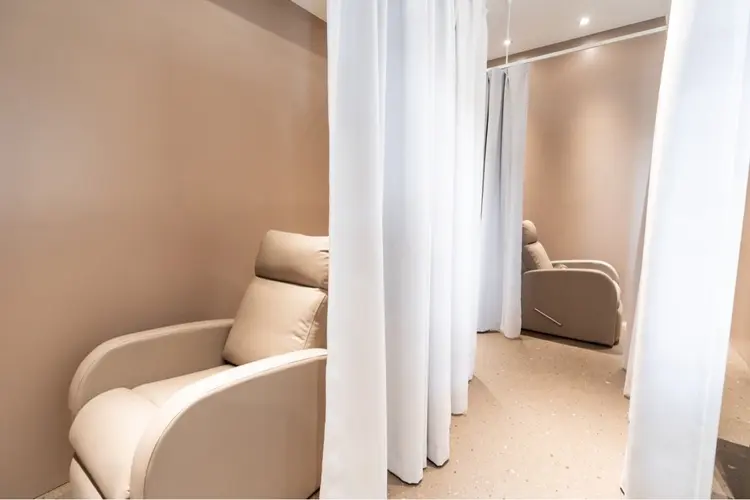 アイブロウ&まつげパーマ専門店 IVY-LINE 大宮【アイブロウ】【パリジェンヌ】の内観・外観1