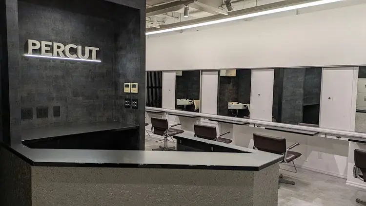 MEN'S HAIR PERCUT天王寺店の内観・外観1