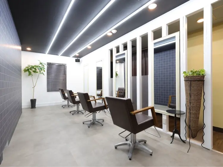 HOMMEの内観・外観3