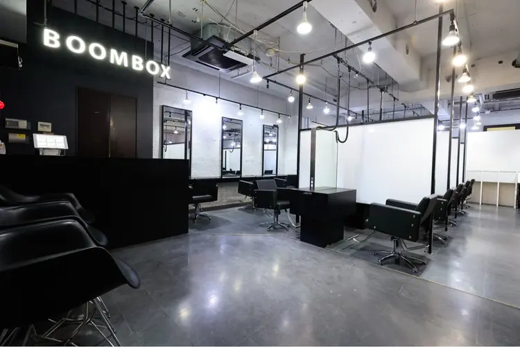BOOMBOXの内観・外観1