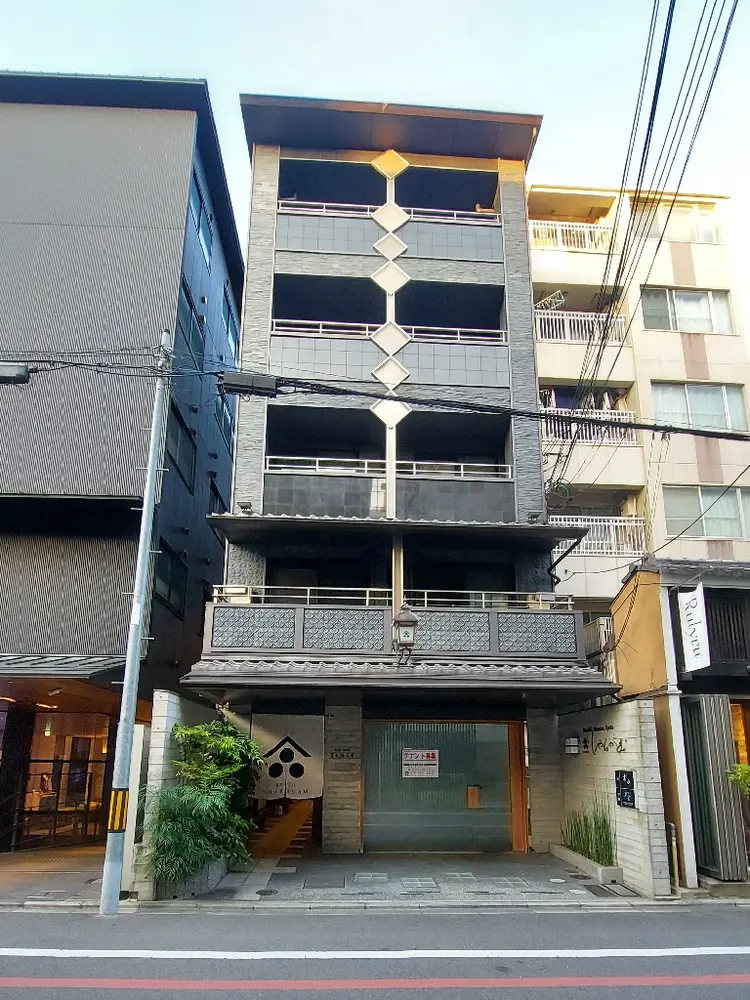 U_laの内観・外観1