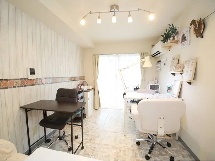 Nail salon Puremの内観・外観1