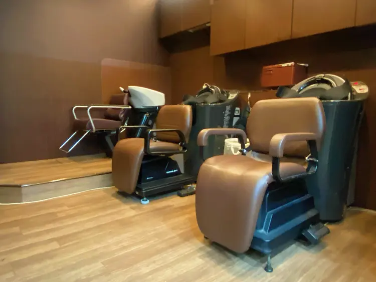 HAIR&MAKE POSHの内観・外観2