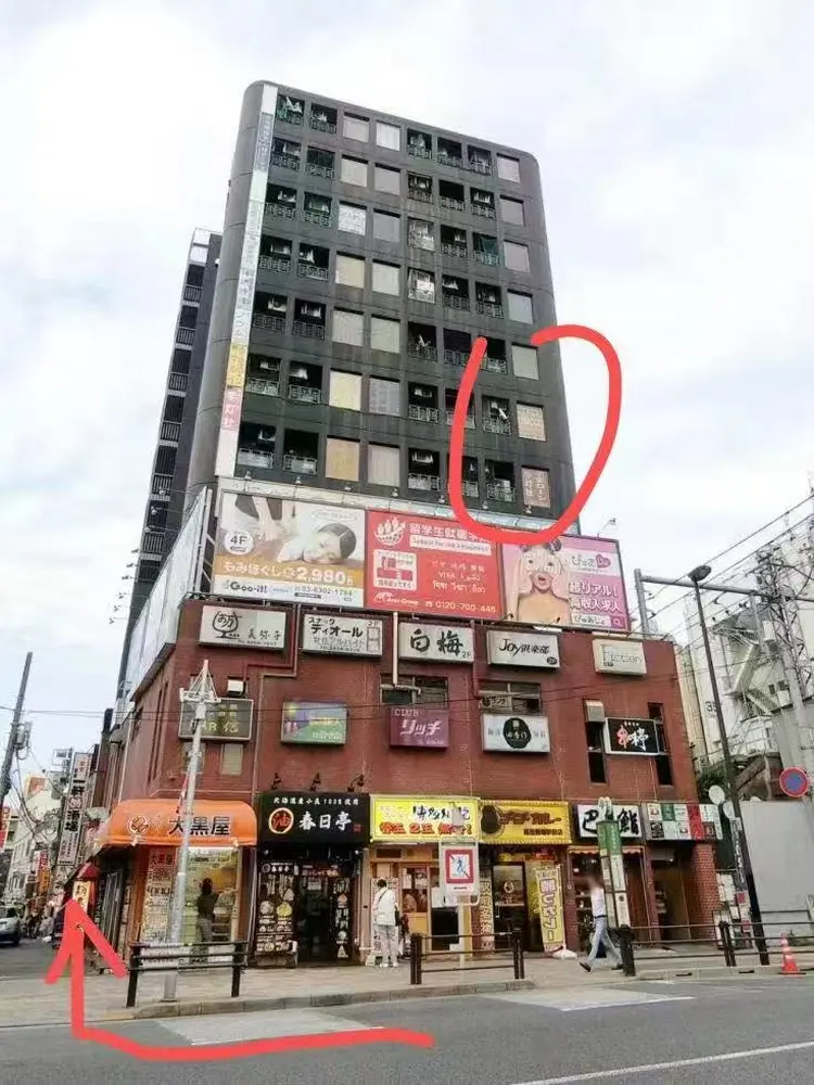 UMI NAILの内観・外観1