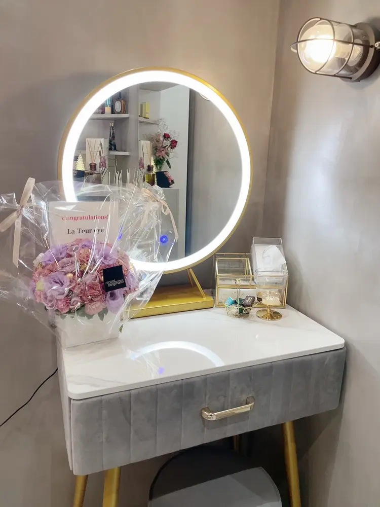 La Tour eyeの内観・外観1