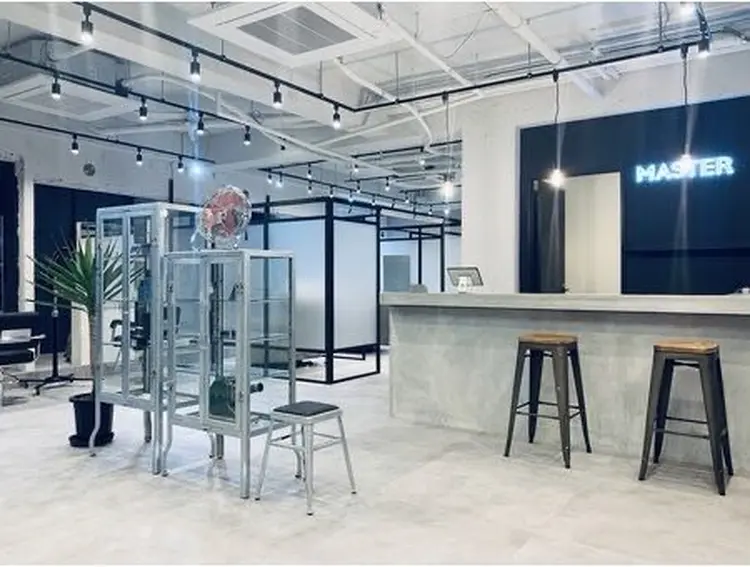 マスターアイブロウの内観・外観3