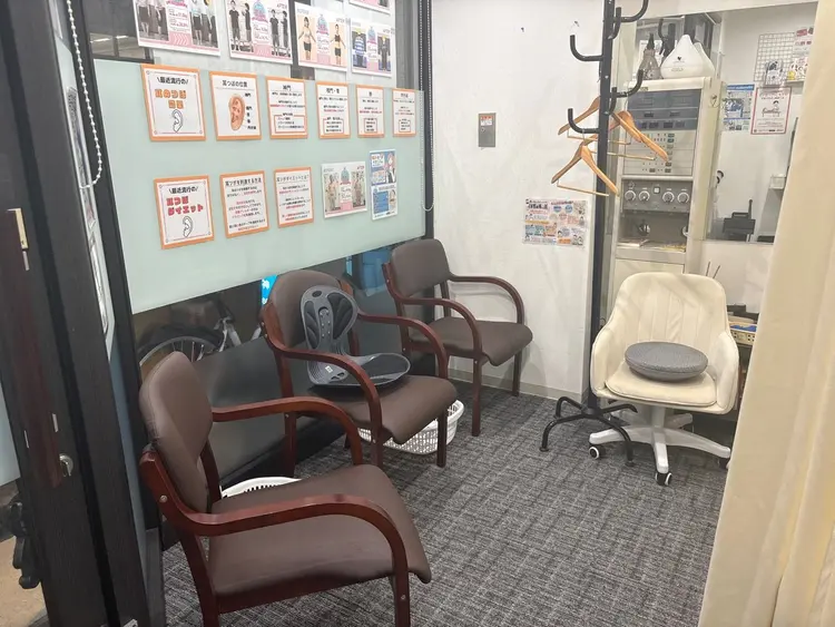 小林整骨院 天神の内観・外観1