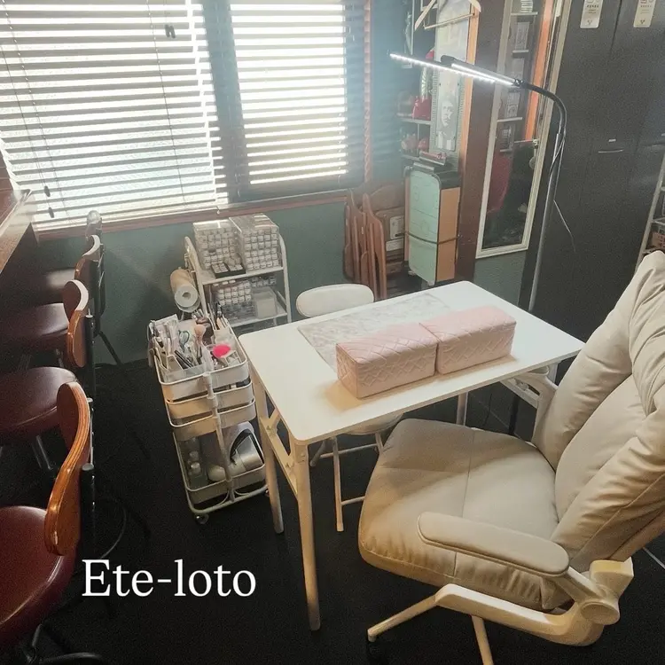 nail bar Ete-loto【エテロート】の内観・外観2