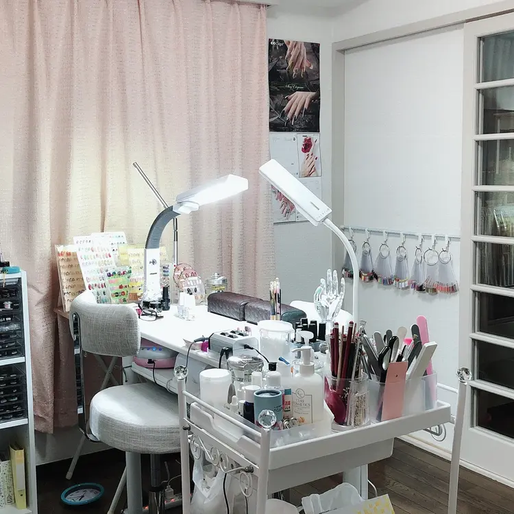 .Nails Mioの内観・外観1