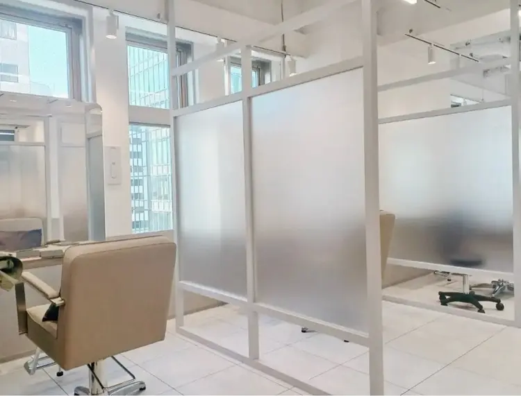 EMANON池袋東口店の内観・外観1