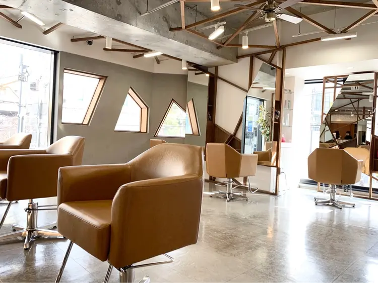 オーロ西宮店の内観・外観2