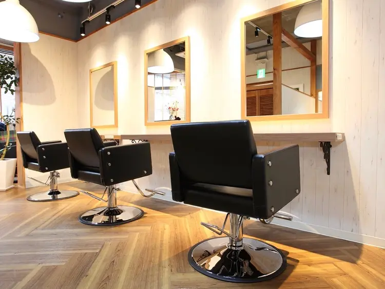 SUWESTの内観・外観1