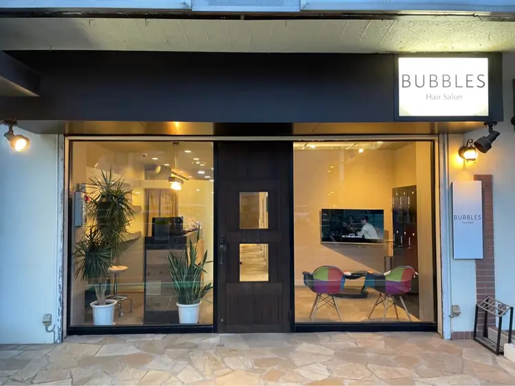 BUBBLES新所沢店の内観・外観1