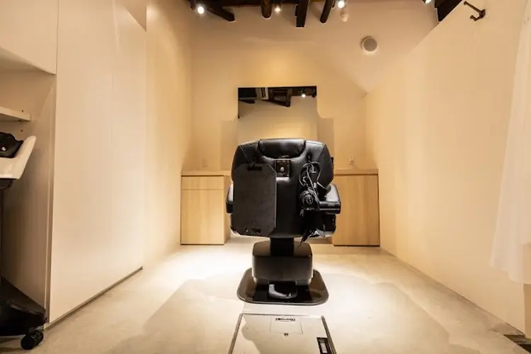 バーバーサロンガニメデの内観・外観1