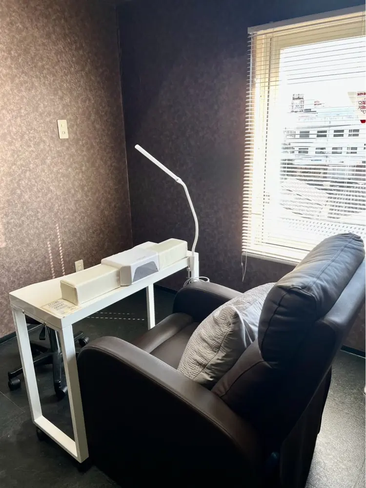 スピードネイル＆アイ宮交シティ店の内観・外観3