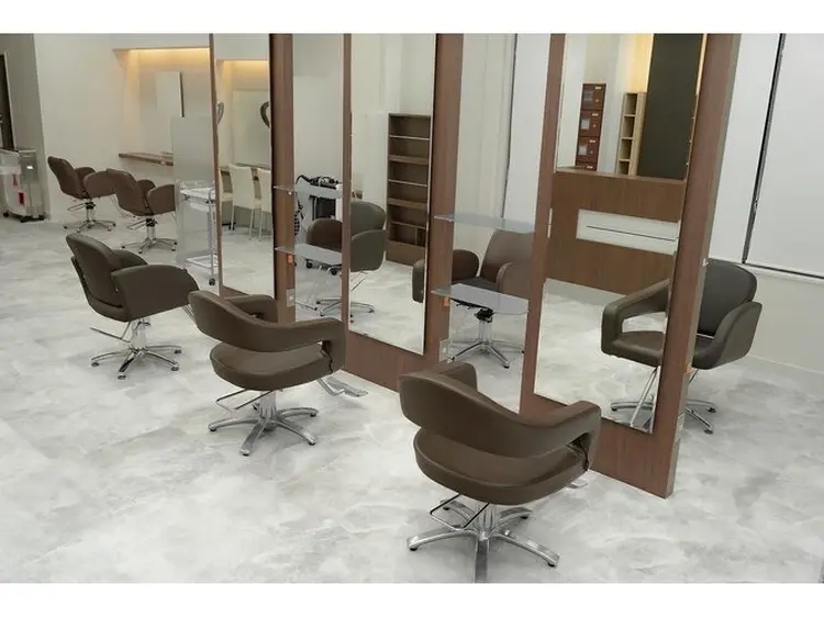 Pure入間店の内観・外観1