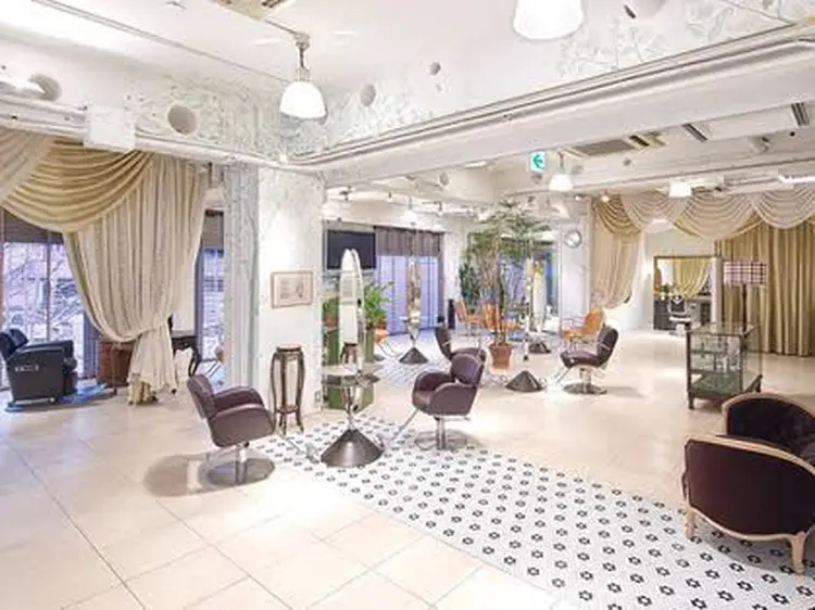 Of hair 宮崎台店の内観・外観3