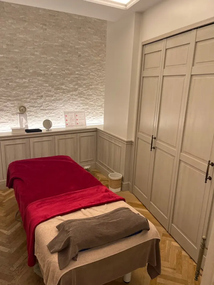 MOREB'Sの内観・外観2