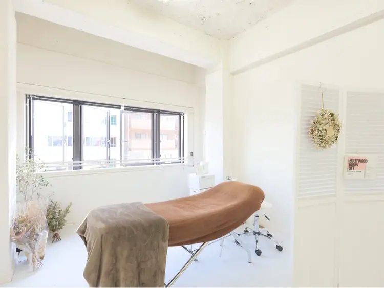 .i salonの内観・外観2