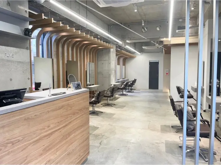 FILMSの内観・外観1