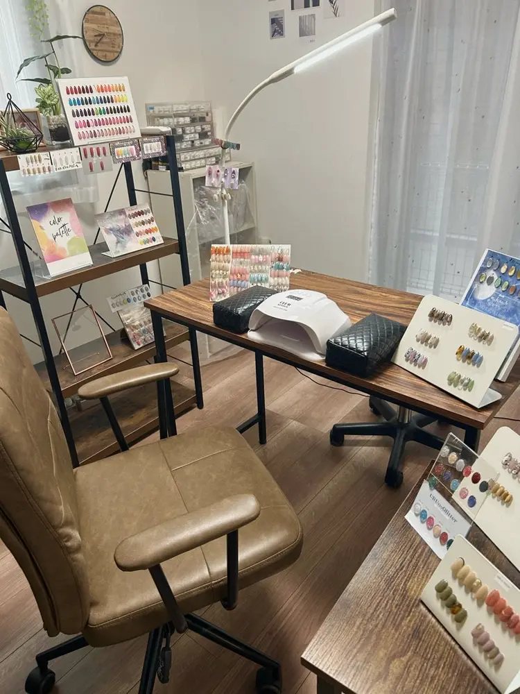 Mai  Nailの内観・外観1