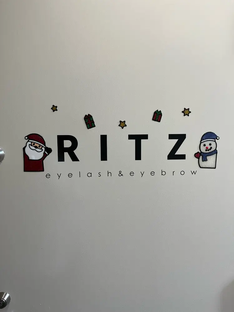 RITZ eyelash&eyebrow専門店の内観・外観1