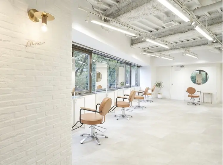 muc 新宿の内観・外観1